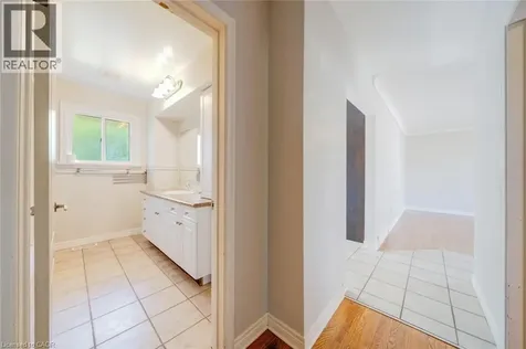 84 Jacobson Avenue St. Catharines ON L2T 3A3