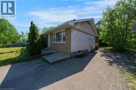 84 Jacobson Avenue St. Catharines ON L2T 3A3