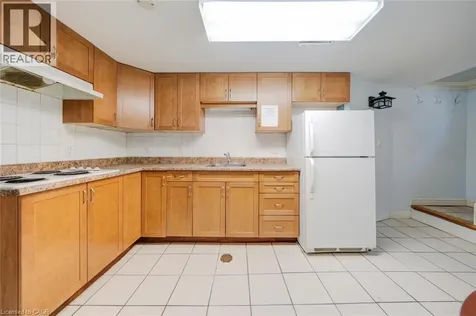 84 Jacobson Avenue St. Catharines ON L2T 3A3