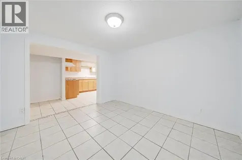 84 Jacobson Avenue St. Catharines ON L2T 3A3