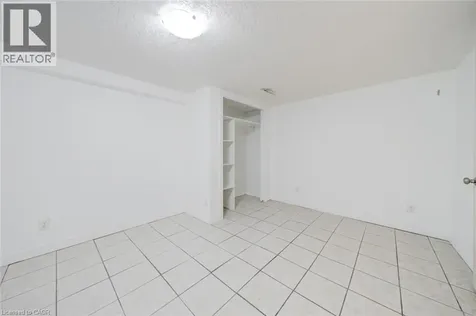 84 Jacobson Avenue St. Catharines ON L2T 3A3
