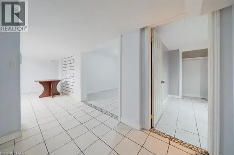 84 Jacobson Avenue St. Catharines ON L2T 3A3