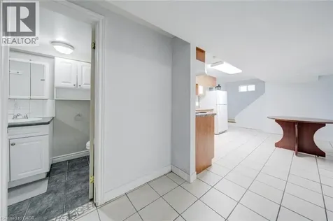 84 Jacobson Avenue St. Catharines ON L2T 3A3