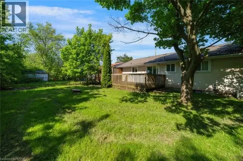 84 Jacobson Avenue St. Catharines ON L2T 3A3