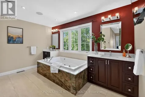 2754 Eagleson Road Ottawa ON K2S 1B8