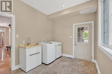 2754 Eagleson Road Ottawa ON K2S 1B8
