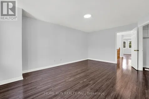 12 Gardengate Way East Ottawa ON K2G 5Z2