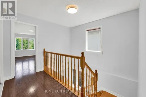 12 Gardengate Way East Ottawa ON K2G 5Z2