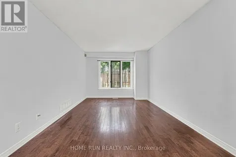 12 Gardengate Way East Ottawa ON K2G 5Z2