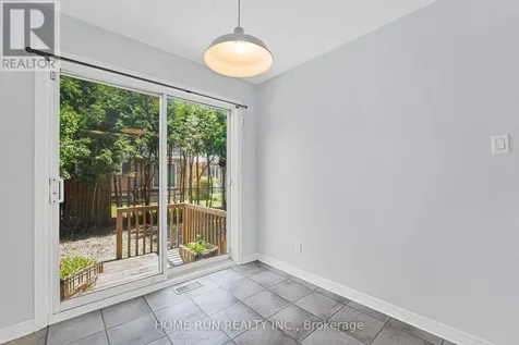 12 Gardengate Way East Ottawa ON K2G 5Z2
