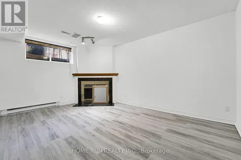12 Gardengate Way East Ottawa ON K2G 5Z2