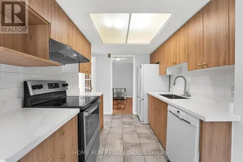 12 Gardengate Way East Ottawa ON K2G 5Z2