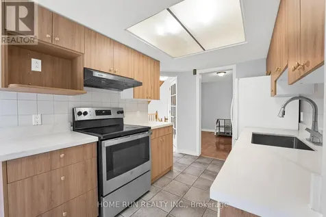 12 Gardengate Way East Ottawa ON K2G 5Z2