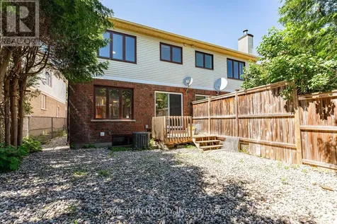 12 Gardengate Way East Ottawa ON K2G 5Z2