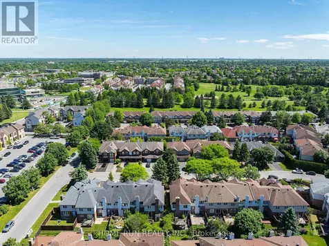 12 Gardengate Way East Ottawa ON K2G 5Z2