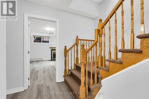 12 Gardengate Way East Ottawa ON K2G 5Z2