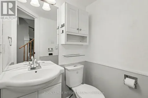 1511 Thurlow Street Ottawa ON K4A 2K9