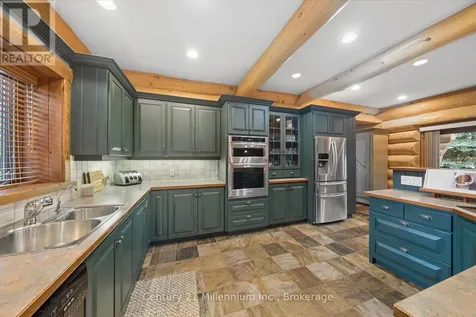 142 Craigleith Road Blue Mountains ON L9Y 0S3
