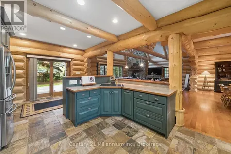 142 Craigleith Road Blue Mountains ON L9Y 0S3