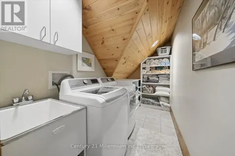 142 Craigleith Road Blue Mountains ON L9Y 0S3