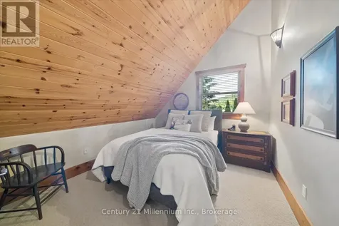 142 Craigleith Road Blue Mountains ON L9Y 0S3