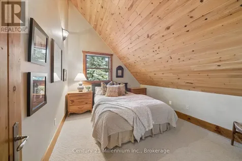 142 Craigleith Road Blue Mountains ON L9Y 0S3