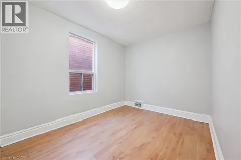 352 Duke Street West Kitchener ON N2H 3Y3