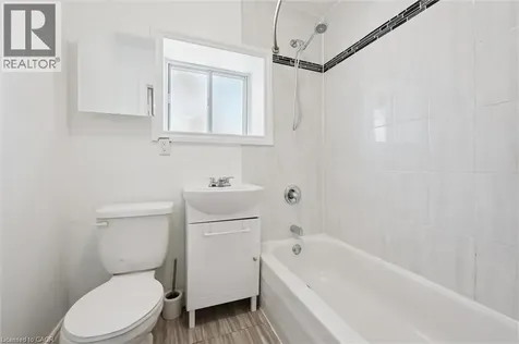 352 Duke Street West Kitchener ON N2H 3Y3