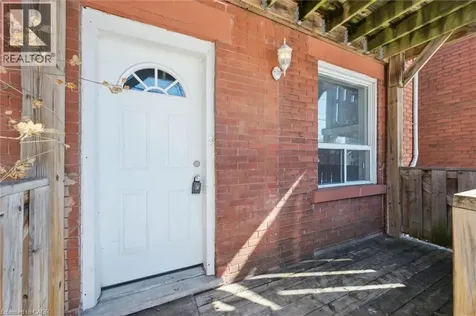352 Duke Street West Kitchener ON N2H 3Y3