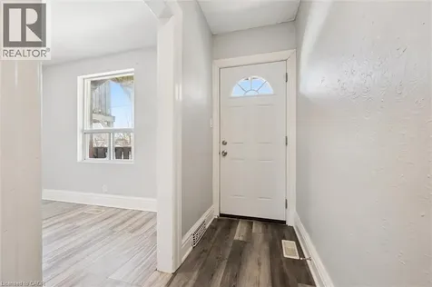 352 Duke Street West Kitchener ON N2H 3Y3