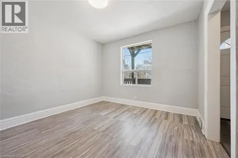 352 Duke Street West Kitchener ON N2H 3Y3
