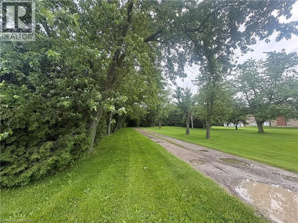 165 Ridge Road East Grimsby ON L3M 4E7