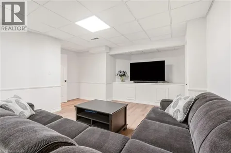 78 Sumac Court Grimsby ON L3M 5M6