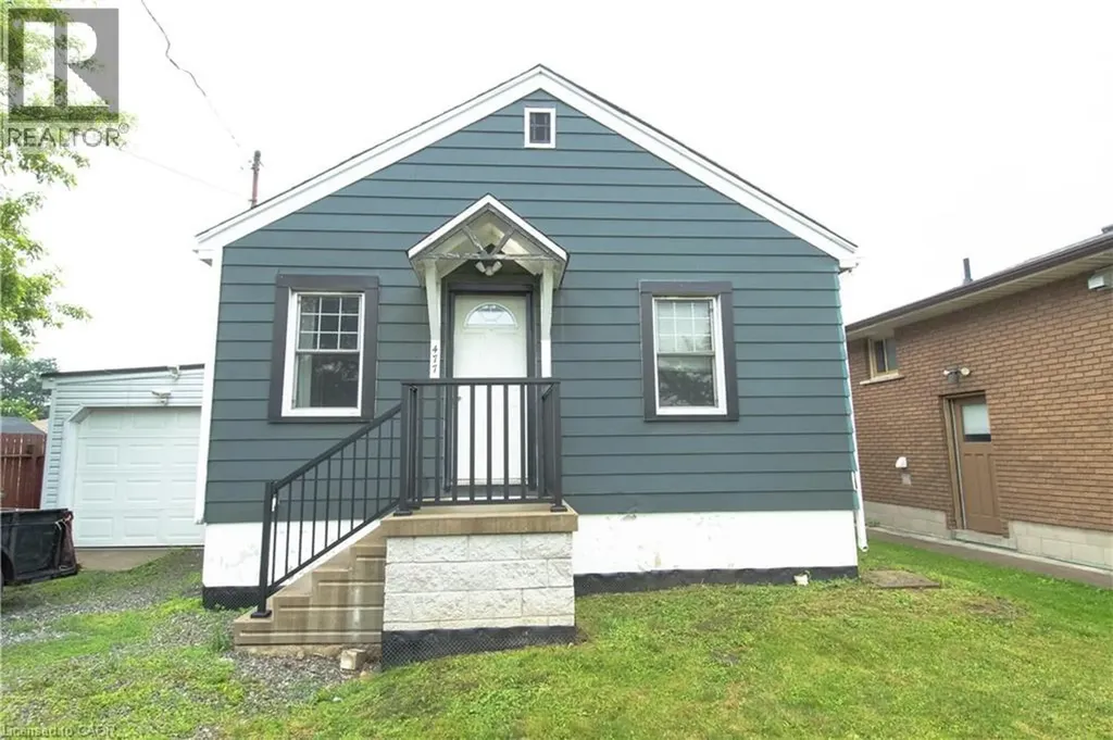 477 Upper Gage Avenue Hamilton ON L8V 4J2