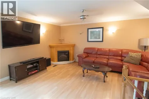 477 Upper Gage Avenue Hamilton ON L8V 4J2