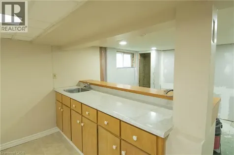 477 Upper Gage Avenue Hamilton ON L8V 4J2