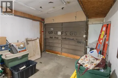 477 Upper Gage Avenue Hamilton ON L8V 4J2