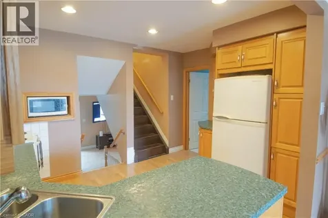 477 Upper Gage Avenue Hamilton ON L8V 4J2