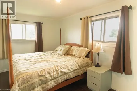 477 Upper Gage Avenue Hamilton ON L8V 4J2