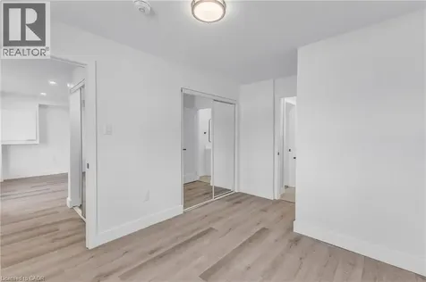 113 Green Road Hamilton ON L8G 3W9