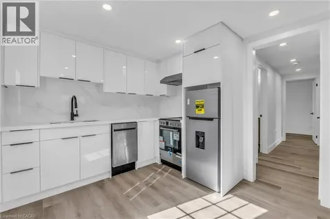 113 Green Road Hamilton ON L8G 3W9