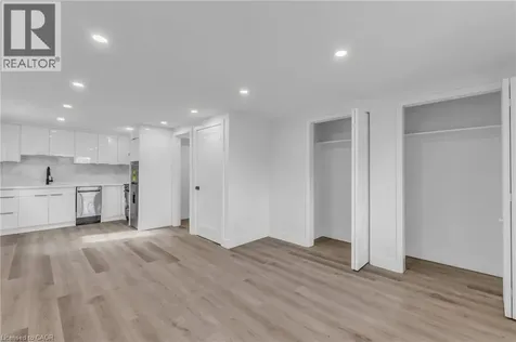 113 Green Road Hamilton ON L8G 3W9