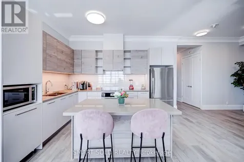 12 Gandhi Lane Markham (buttonville) ON L3T 0G8