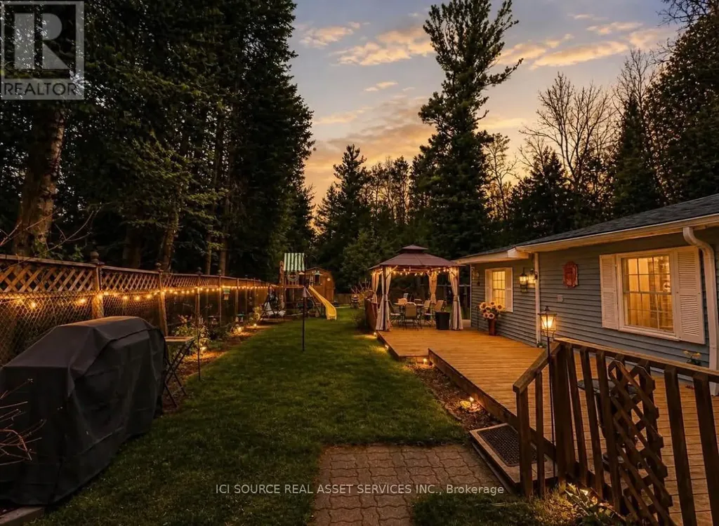 126 Pinecrest Avenue Wasaga Beach ON L9Z 1X3