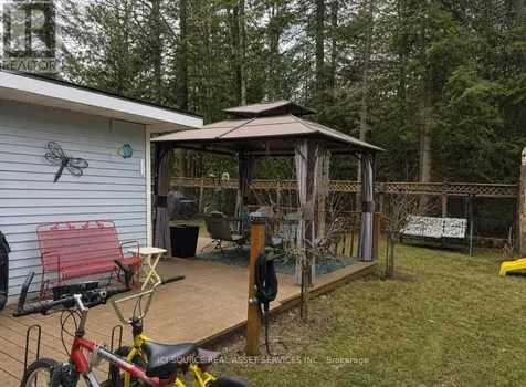 126 Pinecrest Avenue Wasaga Beach ON L9Z 1X3