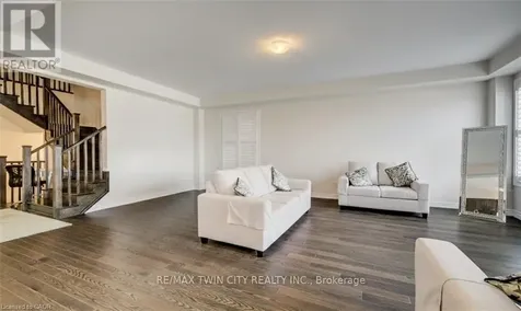 588 Beckview Crescent Kitchener ON N2R 0R4