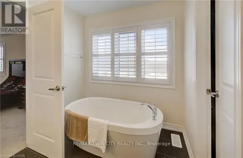 588 Beckview Crescent Kitchener ON N2R 0R4