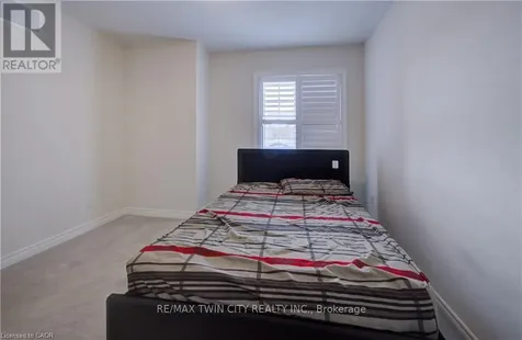 588 Beckview Crescent Kitchener ON N2R 0R4
