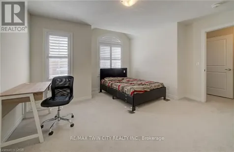 588 Beckview Crescent Kitchener ON N2R 0R4