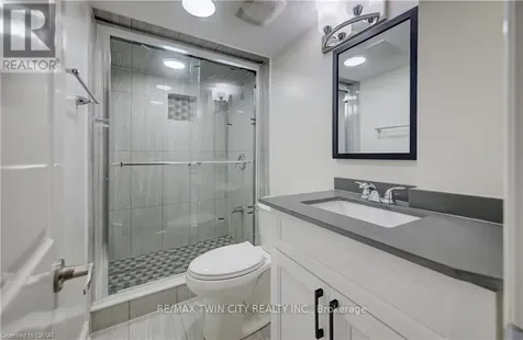588 Beckview Crescent Kitchener ON N2R 0R4